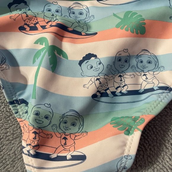 CoComelon 2-piece Kids Swim Set with -18M -NWT - Picture 7 of 10